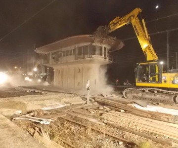 Démolition d'un poste SNCF à Réding